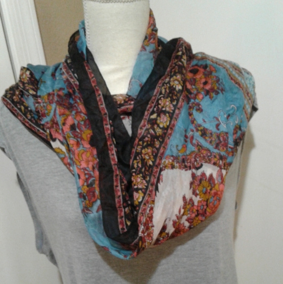 🌺 Pure Silk Oblong Scarf from India - Picture 2 of 11